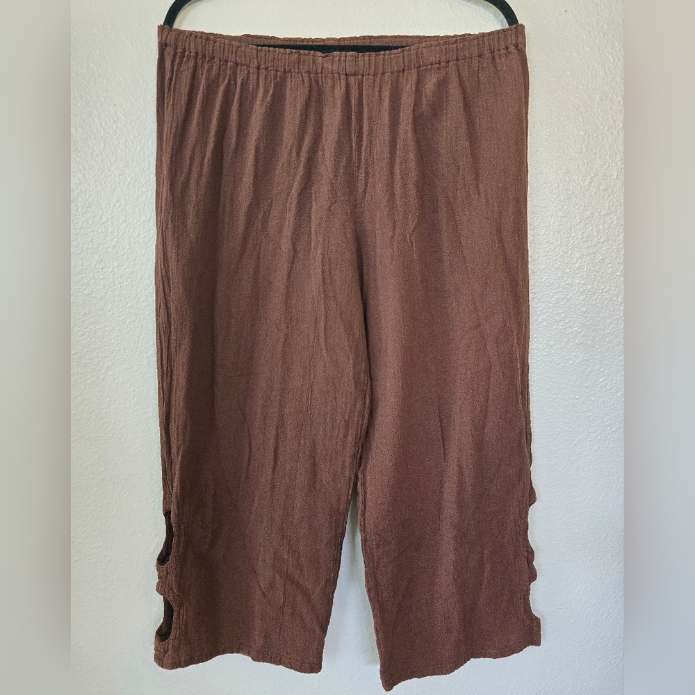Oh My Gauze! Brown Capris